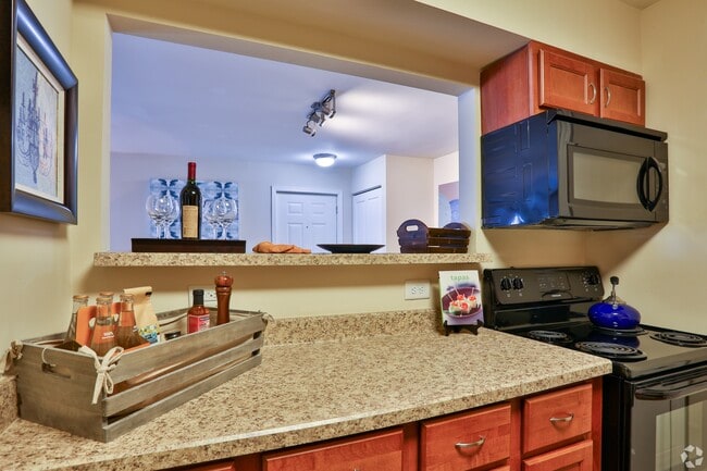 The Bristol Apartments in Greenville, SC - Foto de edificio - Building Photo