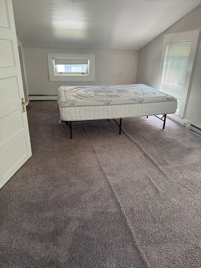 75-79-79 11th St, Unit 75-5 in Troy, NY - Foto de edificio - Building Photo