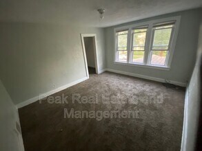 816 Kensington Ave SW in Grand Rapids, MI - Building Photo - Building Photo