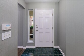 1000 Honeysuckle Dr in Leander, TX - Building Photo - Building Photo