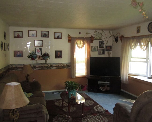 602 16th Ave, E in Menomonie, WI - Building Photo - Building Photo