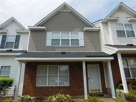 4642 Cross Ridge Ln in Greensboro, NC - Building Photo
