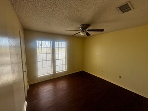 5402 S 7th St in Abilene, TX - Building Photo - Building Photo