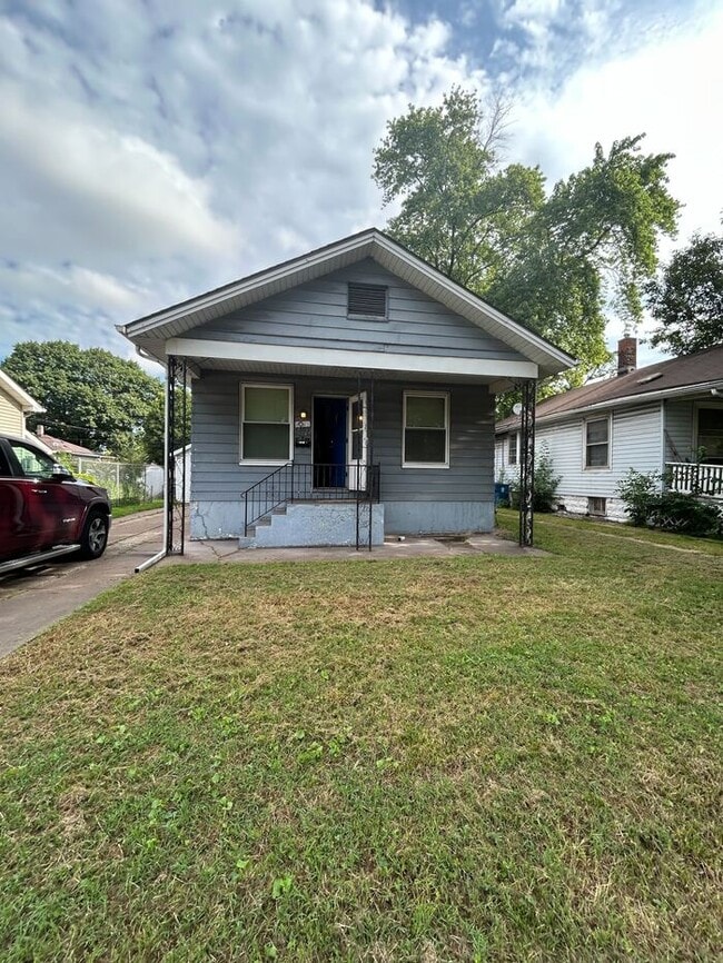property at 2309 Lincoln Ave