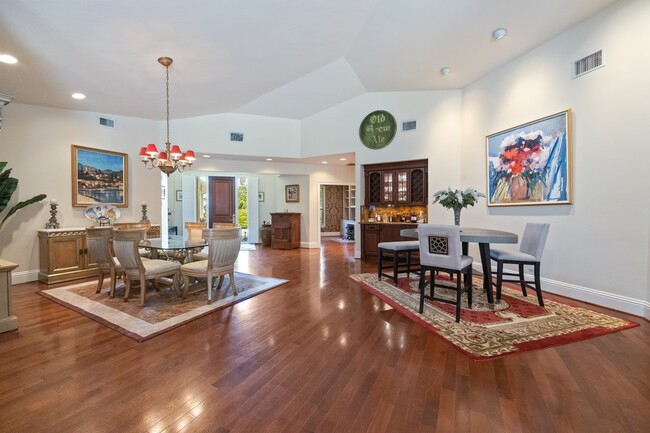 600 Portside Dr in Naples, FL - Building Photo - Building Photo