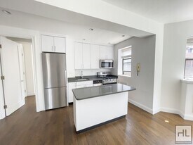 BEEKMAN PLACE, Unit PHD in New York, NY - Building Photo