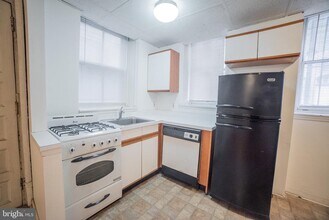 2116 Walnut St in Philadelphia, PA - Building Photo - Building Photo