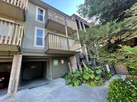 480 E Okeefe St, Unit 201 in East Palo Alto, CA - Building Photo