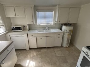 1205 N Polk St in Little Rock, AR - Building Photo - Building Photo