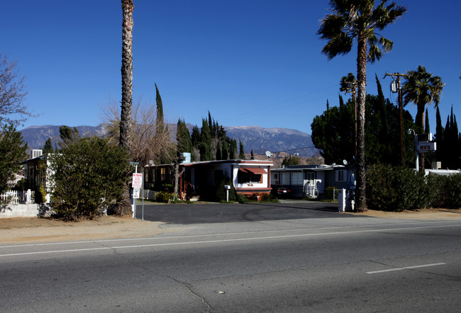 1490 E 6th St in Beaumont, CA - Building Photo - Building Photo