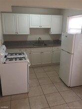 23 Phoenetia Ave-Unit -Apt 1A in Coral Gables, FL - Building Photo - Building Photo