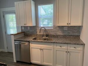 2381 Glenmawr Ave in Columbus, OH - Building Photo - Building Photo
