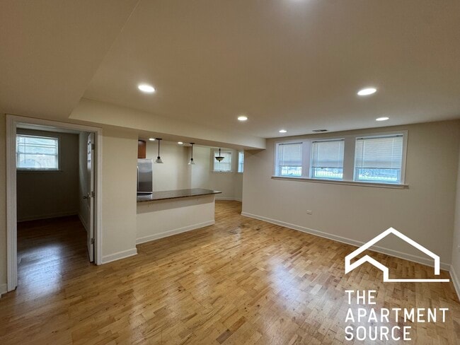 6301 N Francisco Ave in Chicago, IL - Building Photo - Building Photo