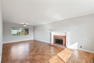 1149 Glenwood Dr in Millbrae, CA - Building Photo - Building Photo