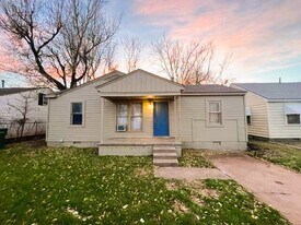 329 NW 84th St in Oklahoma City, OK - Building Photo