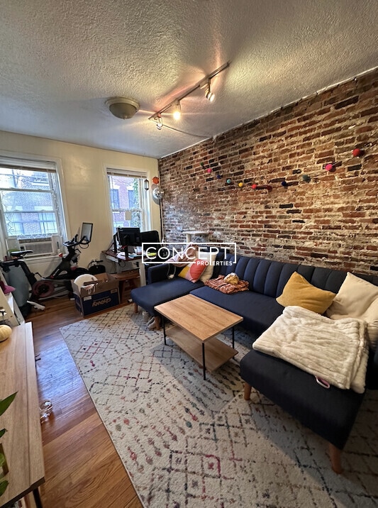 property at 15 Garden St