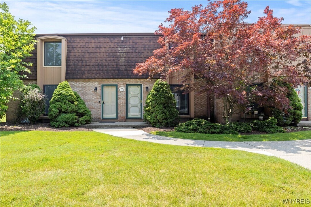 35 Groton Dr in Buffalo, NY - Building Photo
