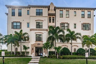 5727 Yeats Manor Dr in Tampa, FL - Building Photo