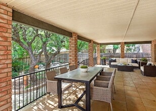 22023 Oriole Hill Dr in San Antonio, TX - Building Photo - Building Photo