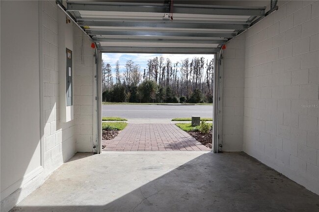 16310 Bird of Paradise Ave in Clermont, FL - Building Photo - Building Photo