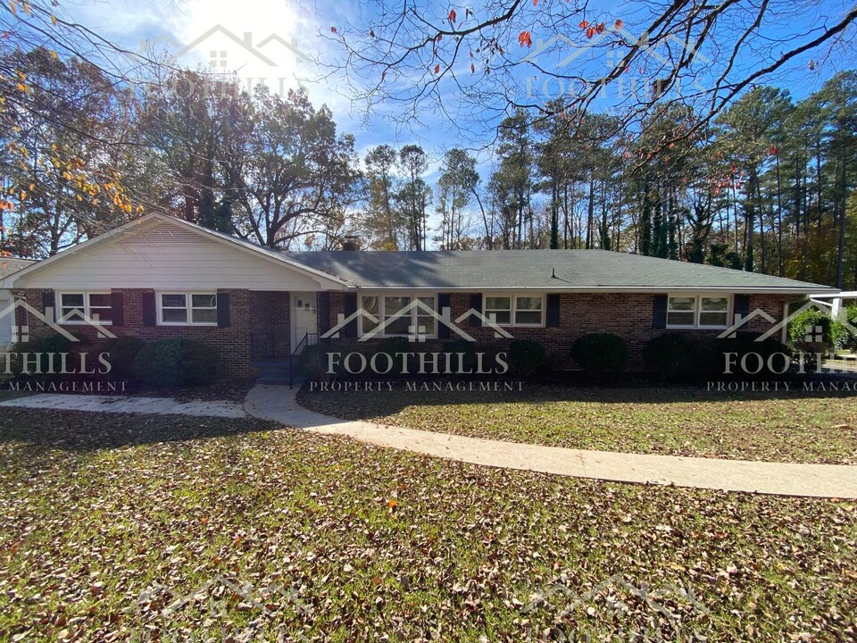 432 Brook Forest Dr in Anderson, SC - Building Photo