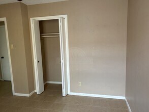 406 Skyline Ave in Killeen, TX - Foto de edificio - Building Photo