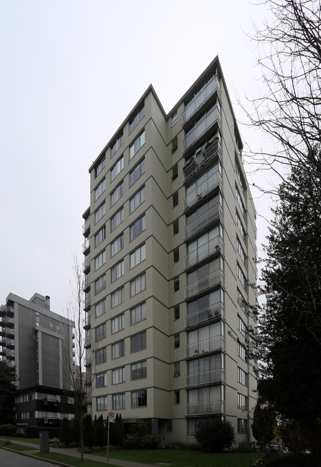 The Horizon in Vancouver, BC - Building Photo - Building Photo