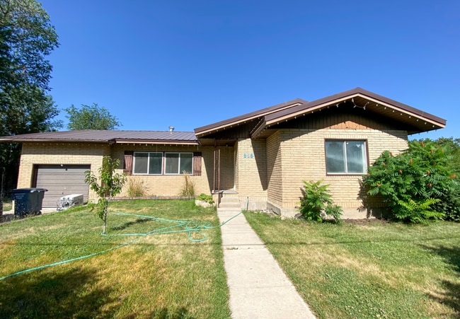 property at 219 S 300 E St
