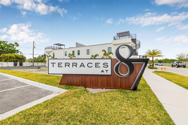 8615 5th St N in St. Petersburg, FL - Building Photo - Building Photo