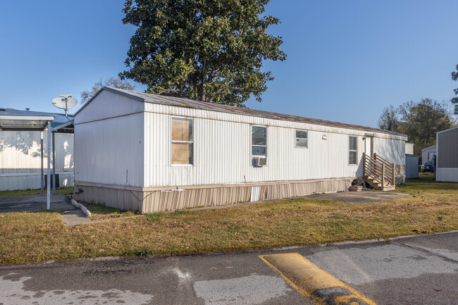 Oaktree Mobile Estates in Houston, TX - Building Photo - Building Photo