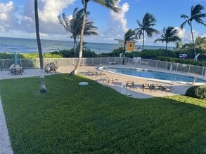 1936 S Ocean Dr in Hallandale Beach, FL - Building Photo - Building Photo