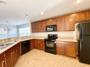 121 Oakesdale Dr in Bluffton, SC - Building Photo - Building Photo