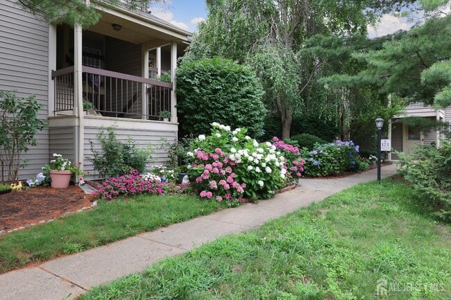 123 Concordia Cir in Monroe Township, NJ - Building Photo - Building Photo