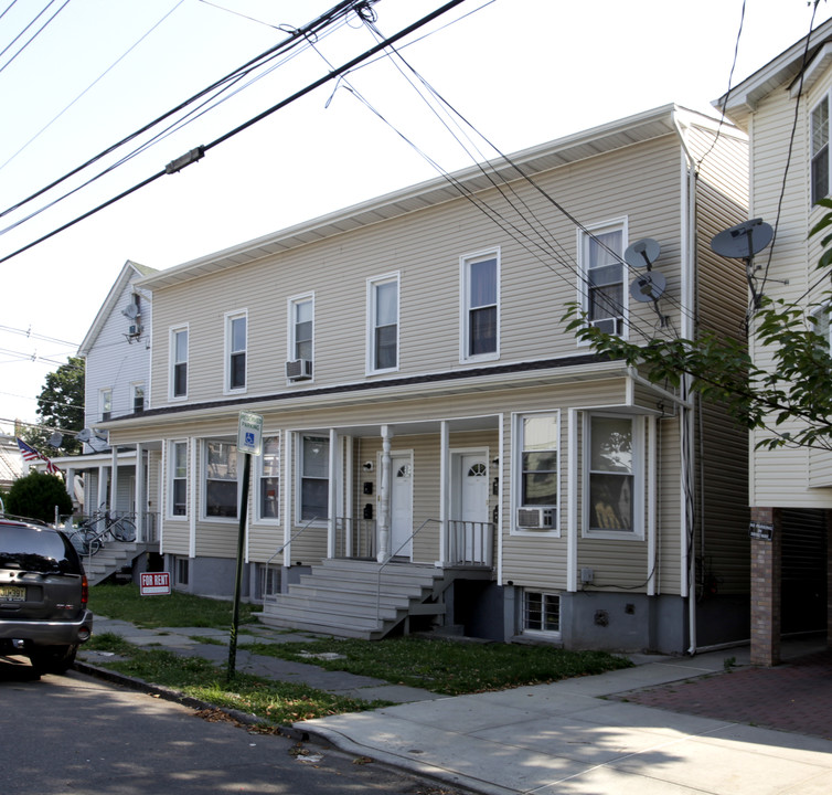 157-159 Franklin St in Elizabeth, NJ - Building Photo