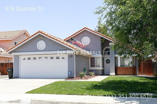 976 Burton St in Hemet, CA - Building Photo - Building Photo