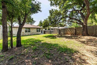 362 Spanish Star Trl in Dripping Springs, TX - Building Photo - Building Photo