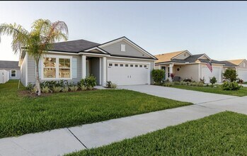 3 Pinnacle Pl in Bunnell, FL - Building Photo - Building Photo