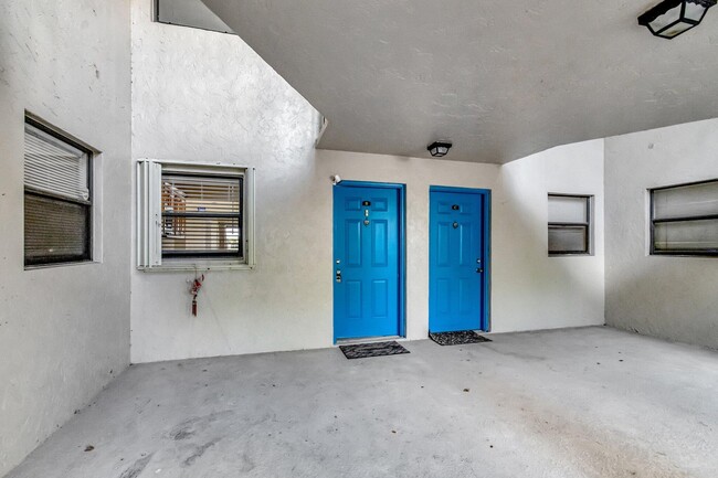 1760 Windorah Way in West Palm Beach, FL - Building Photo - Building Photo