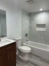 8140 Langdon Ave in Los Angeles, CA - Building Photo - Building Photo
