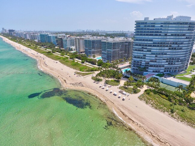 9601 Collins Ave, Unit 505 in Bal Harbour, FL - Building Photo - Building Photo