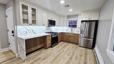 29 Bryant Pl in Lodi, NJ - Building Photo - Building Photo