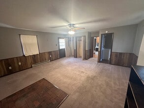 909 Country Club Rd in Harrisonburg, VA - Building Photo - Building Photo