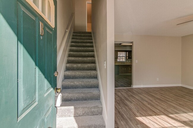 1244 Parkway Pl in Clarksville, TN - Building Photo - Building Photo