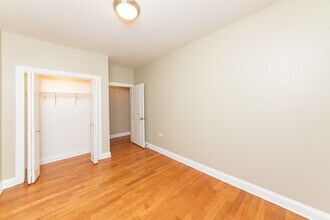6217 S Kimbark Ave, Unit GN in Chicago, IL - Building Photo - Building Photo