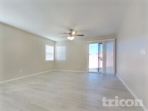 1368 S 228th Dr in Buckeye, AZ - Foto de edificio - Building Photo