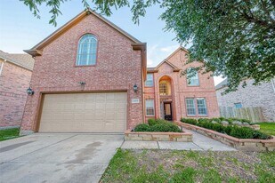 1419 Kyle Hill Ln in Sugar Land, TX - Building Photo