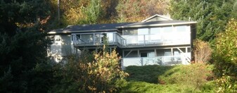 8609 Warren Dr NW, Unit Lower in Gig Harbor, WA - Building Photo