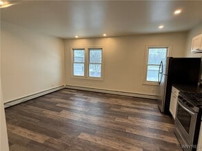 193 Vermont St in Buffalo, NY - Building Photo - Building Photo