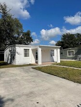 2381 Rutland St in Opa Locka, FL - Building Photo - Building Photo