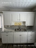 26 North St in Augusta, ME - Building Photo